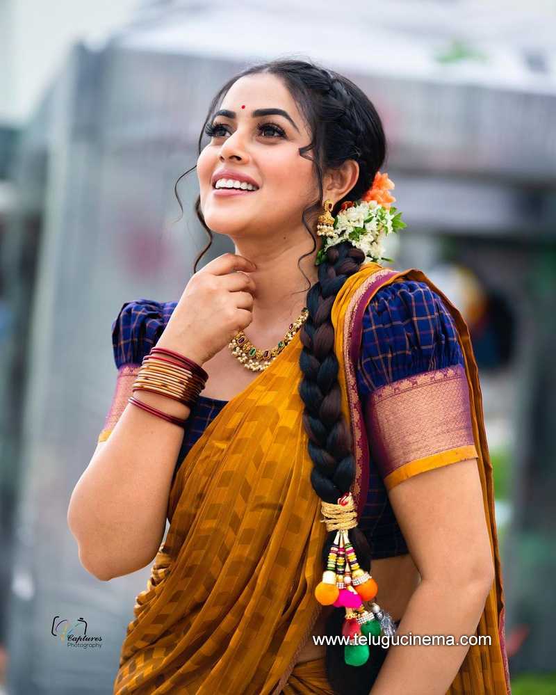 poorna stills 170822 002