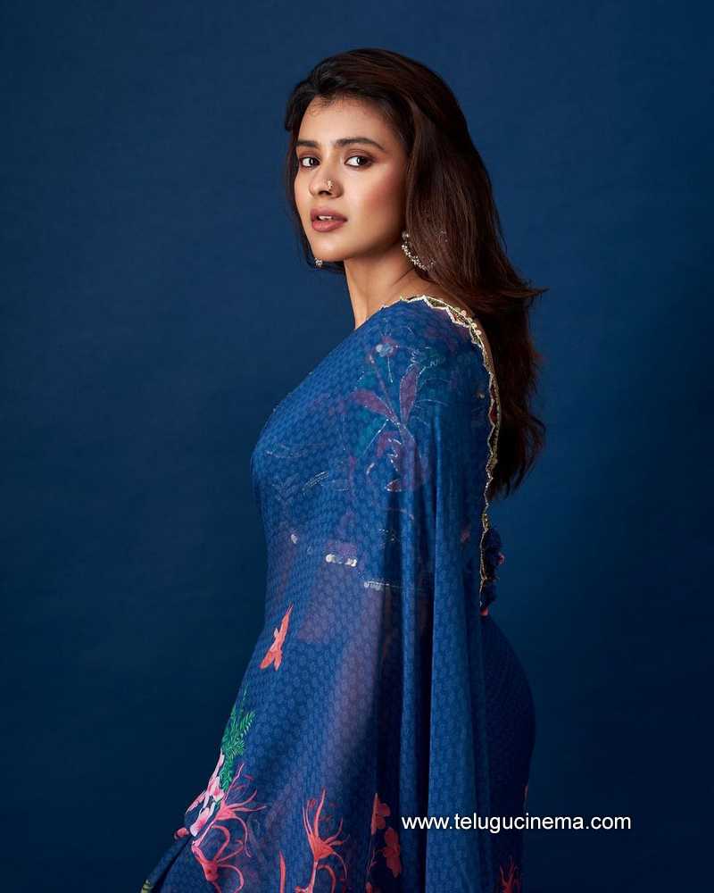 hebbha stills 031022 003