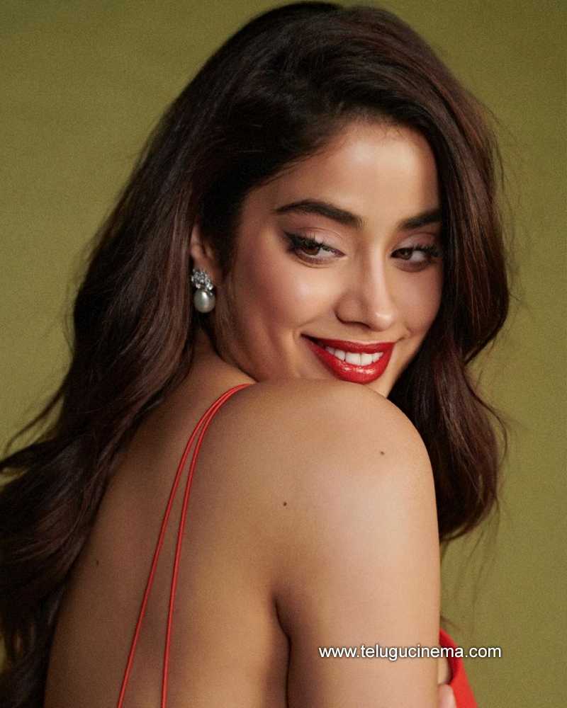 janhvikapoor stills 26 10 22 003