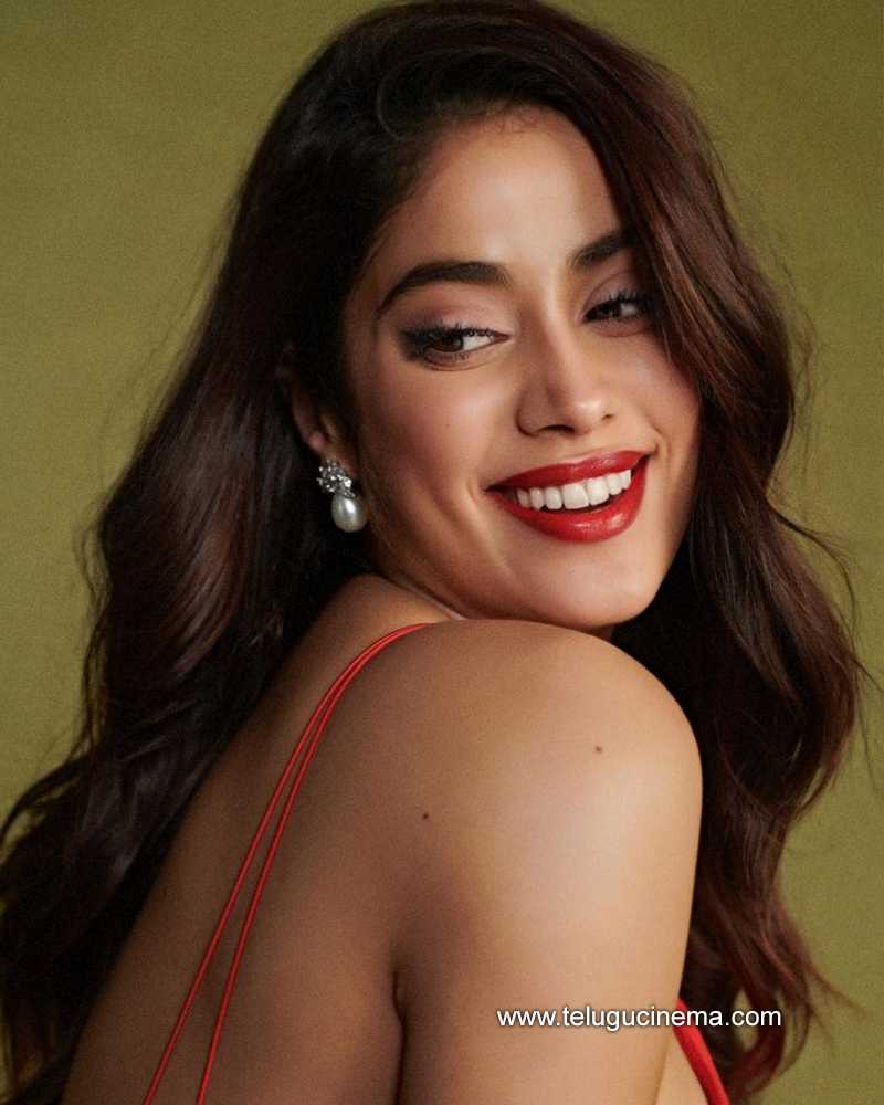 janhvikapoor stills 26 10 22 007
