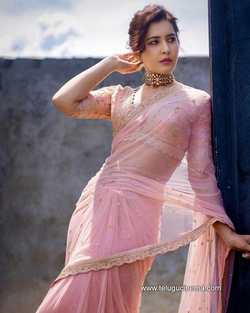 raashi stills 22 10 22 001