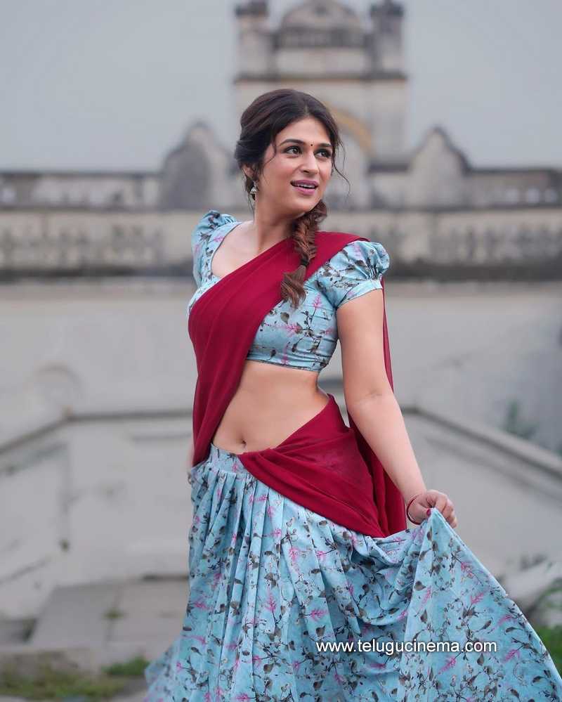 shraddhadas stills 061022 008