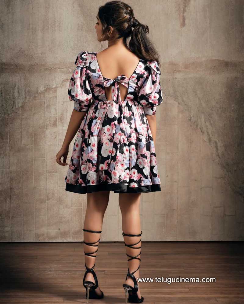 anikha stills 12 11 22 004