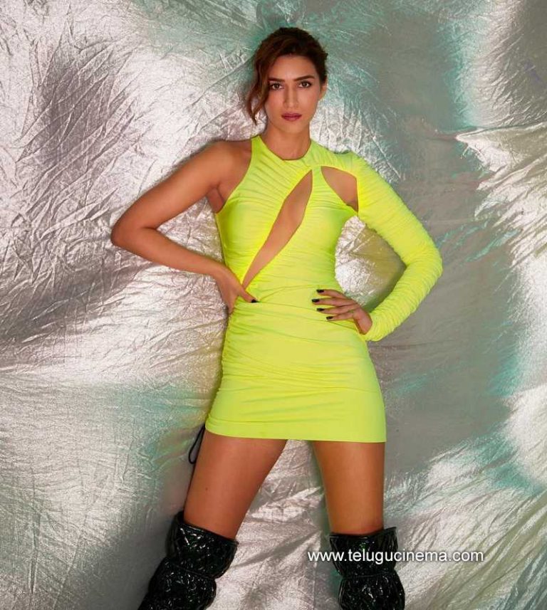 Kriti Sanon In Neon Dress Telugu Cinema 4893