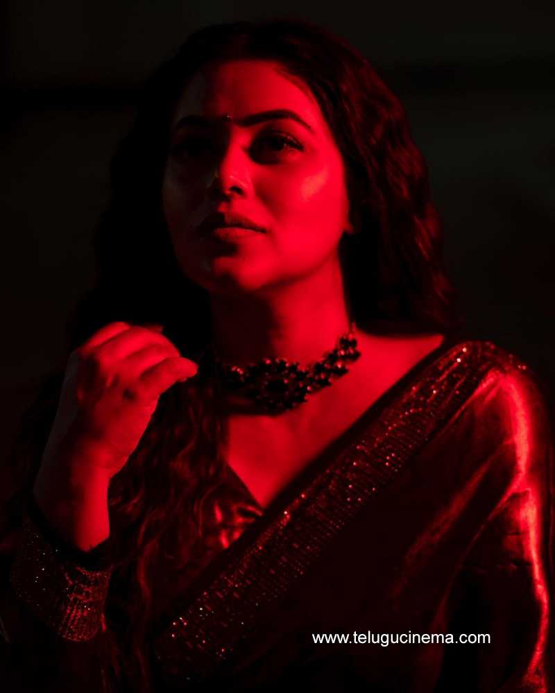 poorna stills 17 11 22 005