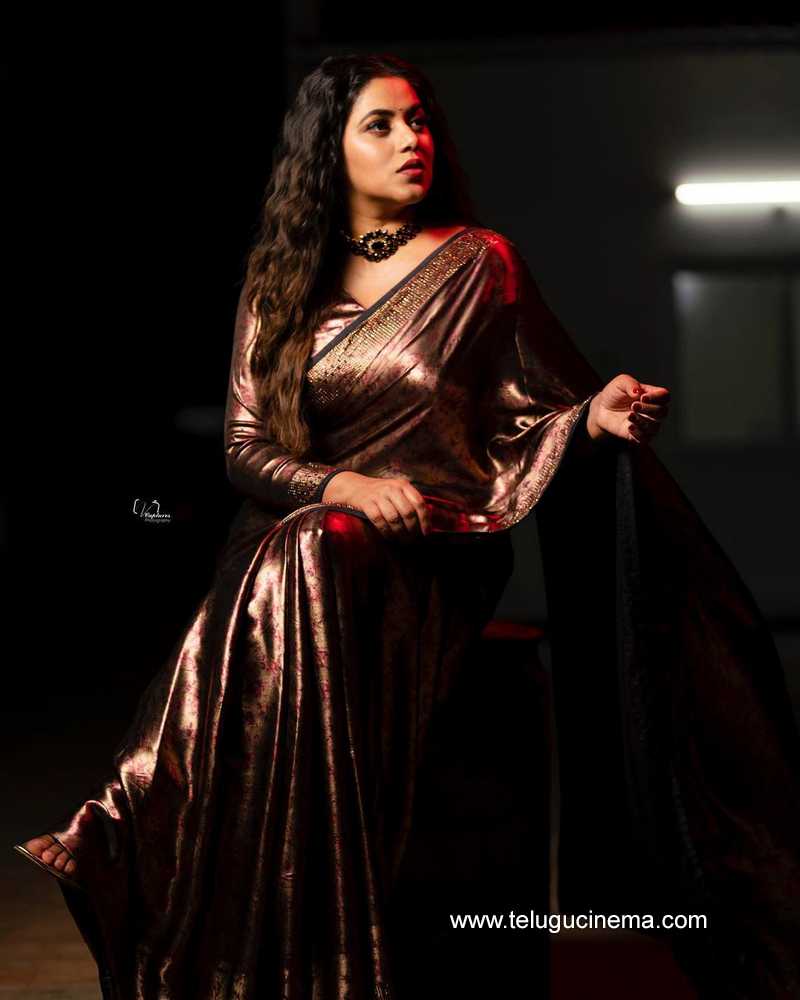 poorna stills 17 11 22 008