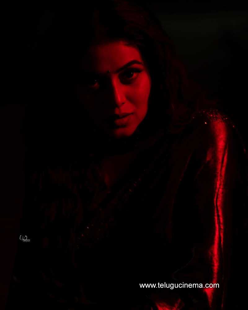 poorna stills 17 11 22 010