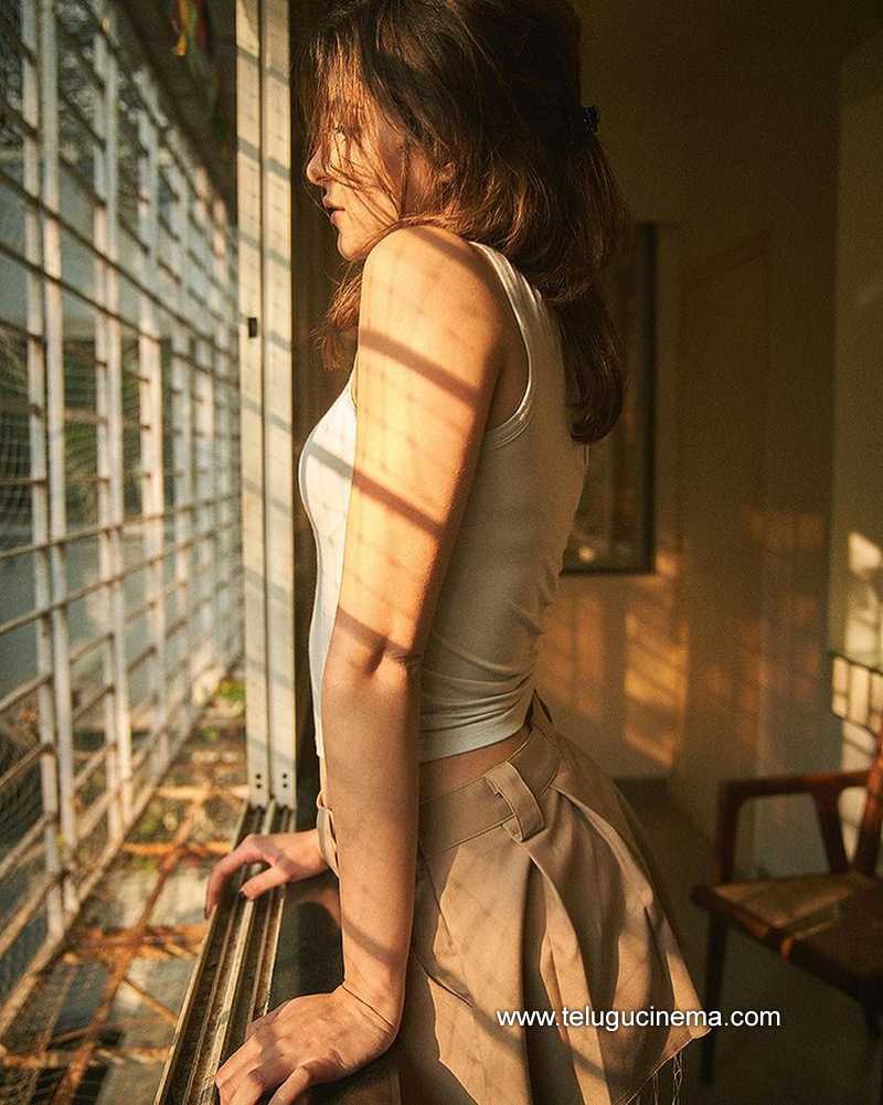 ananya stills 09 12 22 005