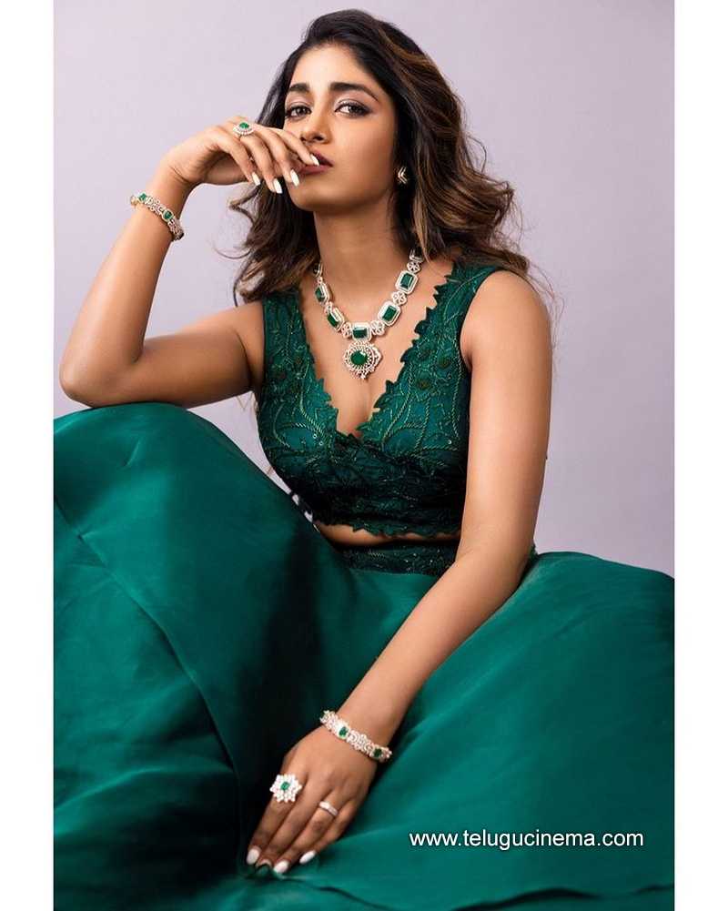 dimplehayati stills 31 12 22 004