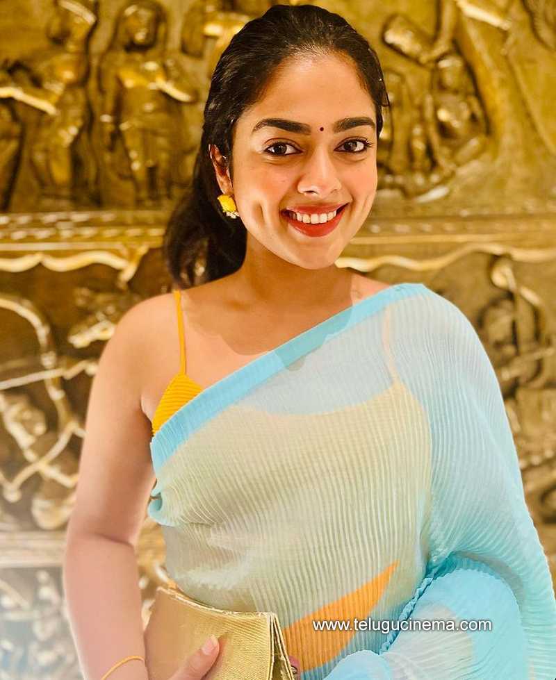 siddhiidani stills 01 12 22 002