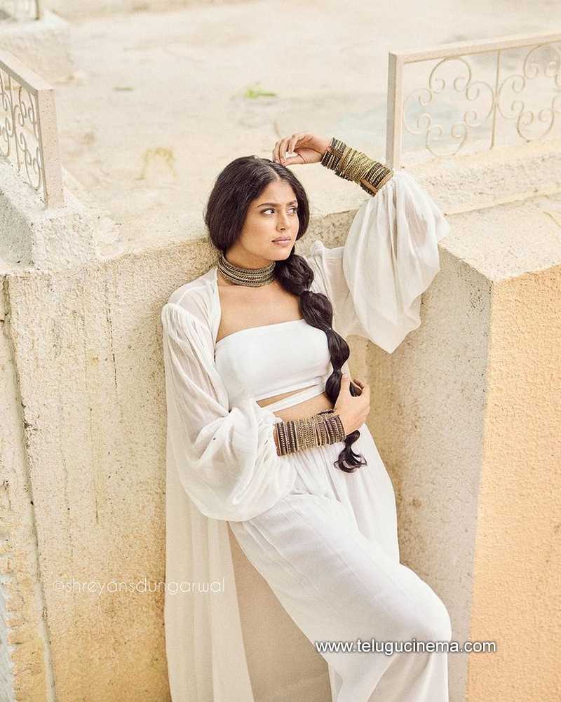 faria stills 030123 002