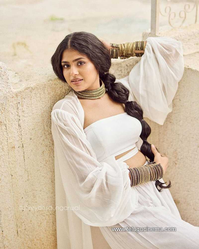 faria stills 030123 003