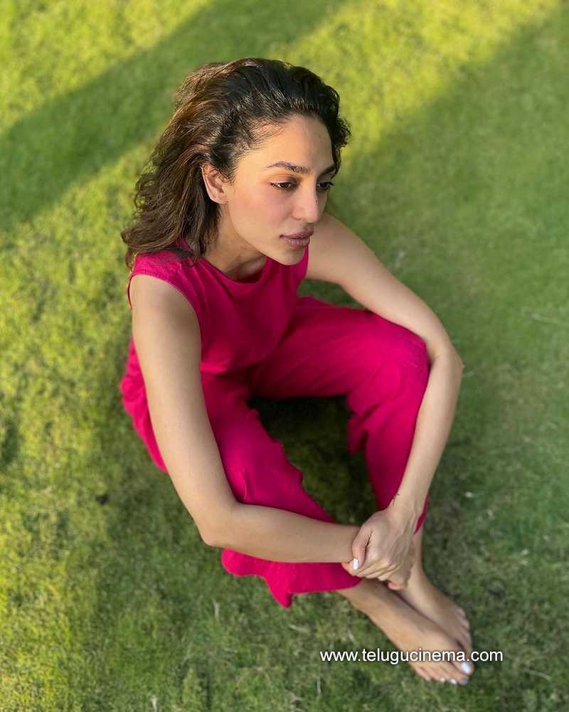 sobhita stills 020123 004