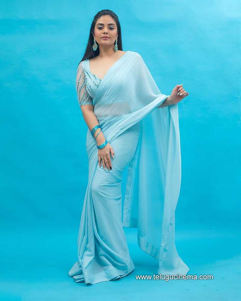 sreemukhi stills 090123 002