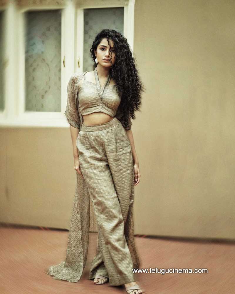 anupama stills 060223 005
