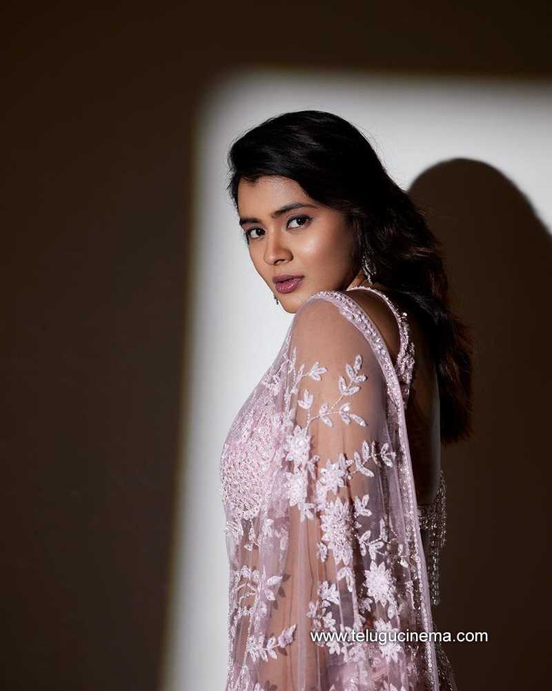 hebbha stills 060223 006