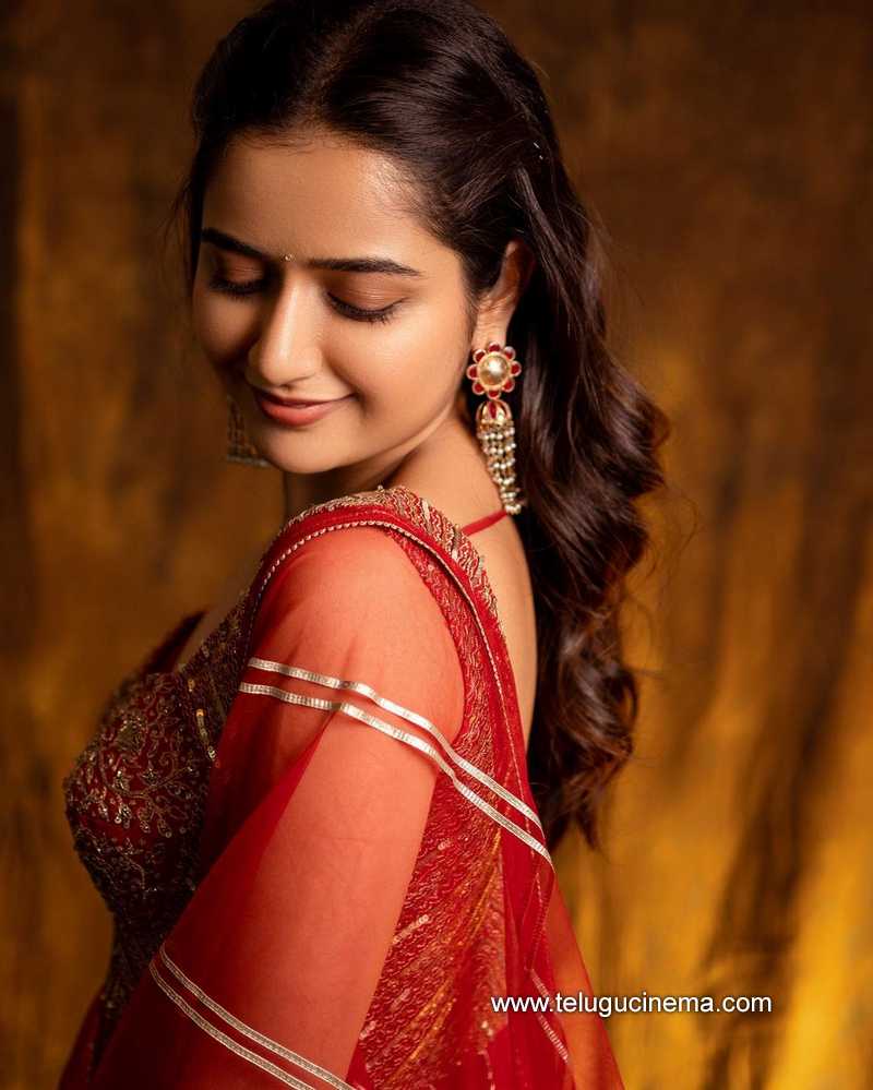 ashika stills 220323 002