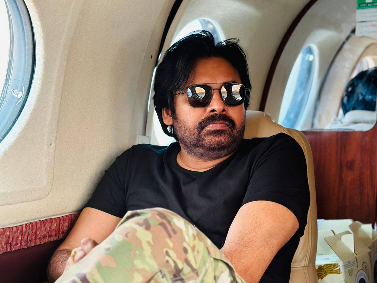 Pawan Kalyan takes a break from PKSDT filming | Telugu Cinema