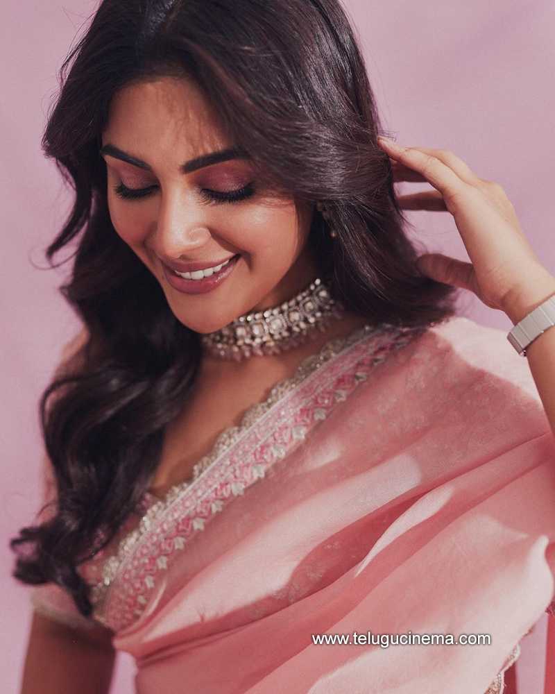 samyuktha stills 310323 002