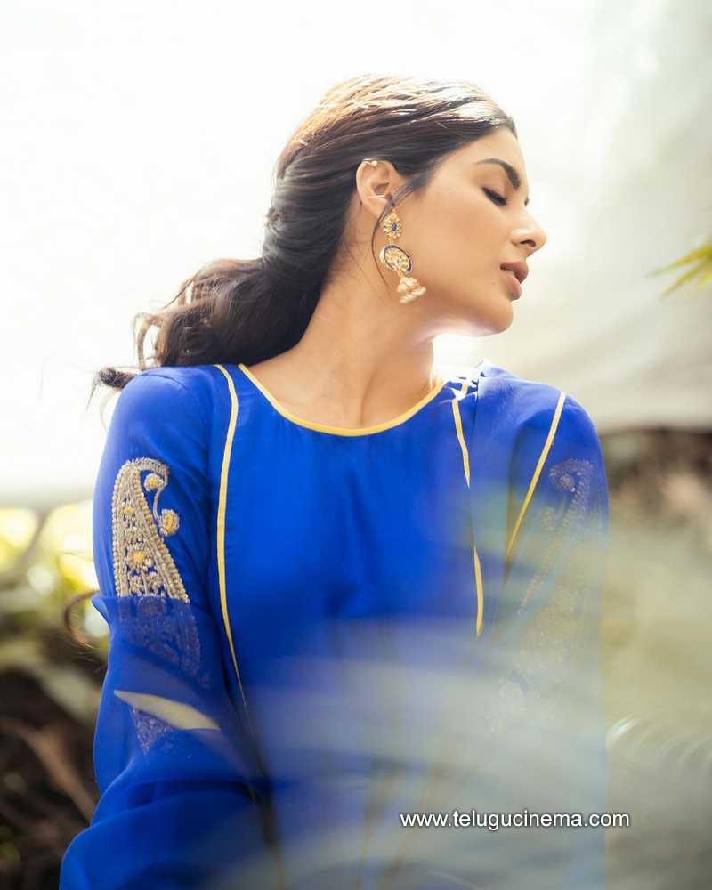 smayukta stills 160323 002