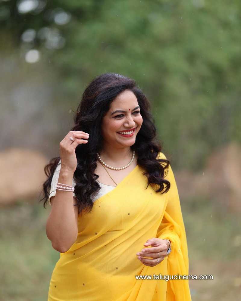 sunitha stills 230623 004