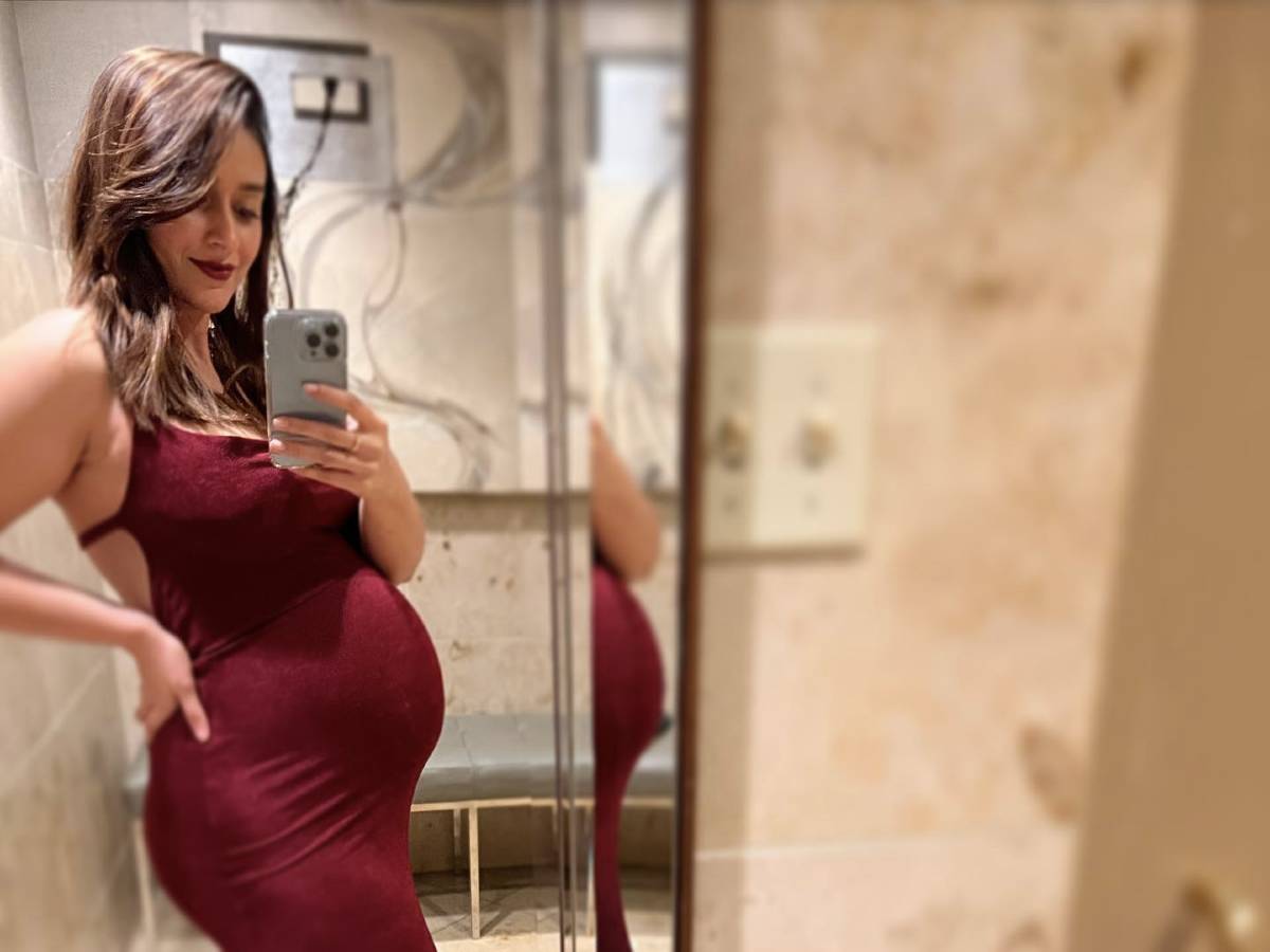 Ileana posts a selfie of her full-grown baby bump | Telugu Cinema