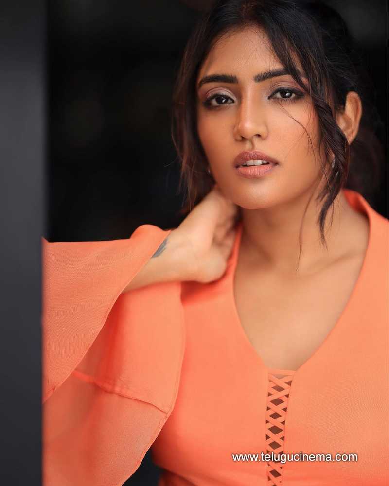 Eesha Rebba At A Shooting Spot | Telugu Cinema