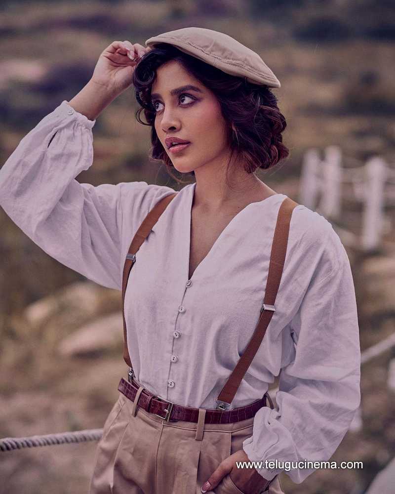 Nabha Natesh s Peaky Blinders Getup Telugu Cinema peaky-blinders-episode-1-season-1-in-telugu-thomas-shelby-film-ok