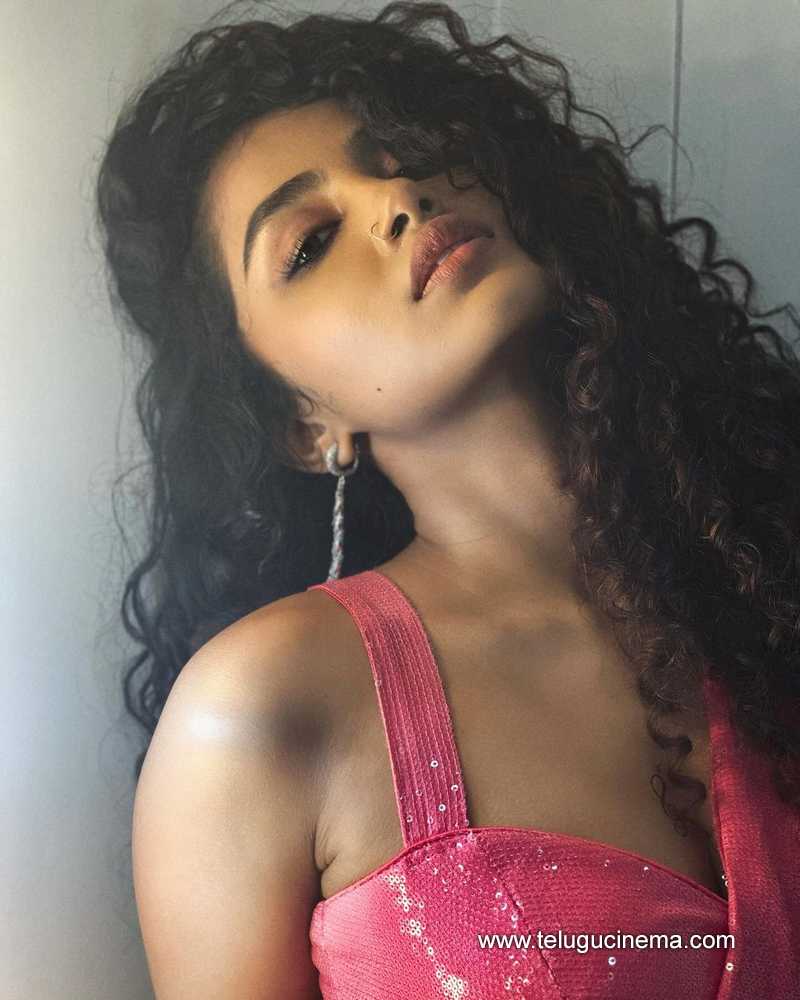 anupama stills 230124 004