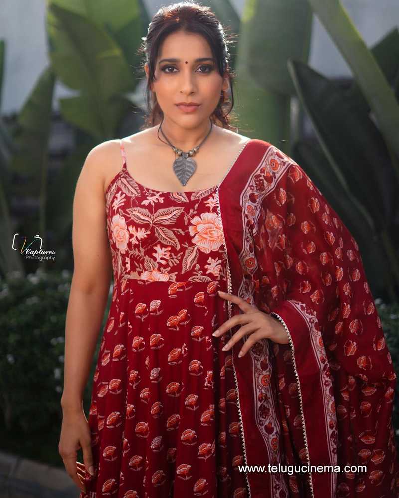 rashmi stills 080124 008