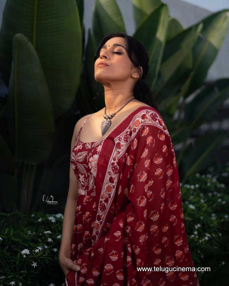 rashmi stills 080124 009