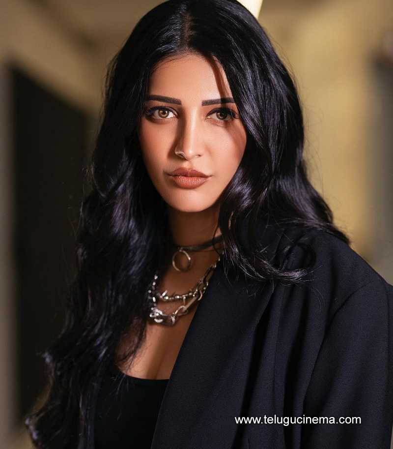 shrutihasan stills 110124 002