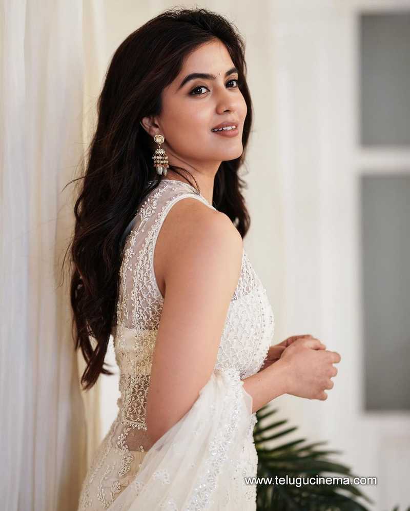 amrita stills 01022400000003