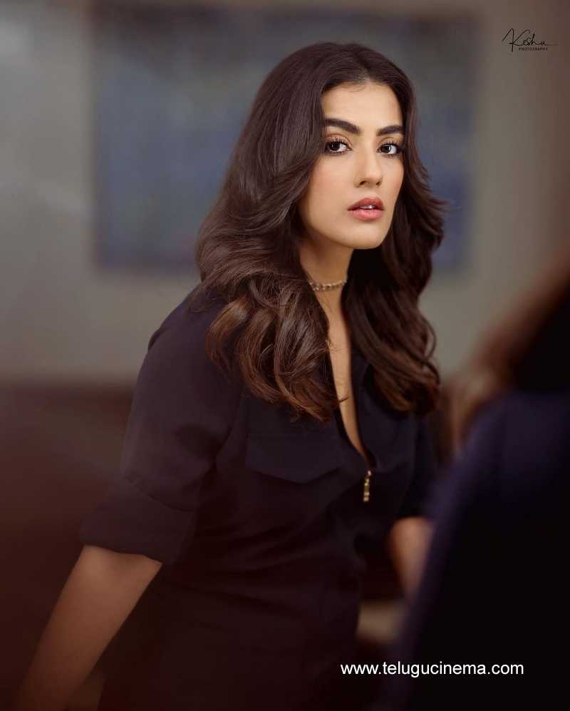 kavyathaper stills 17022400000003