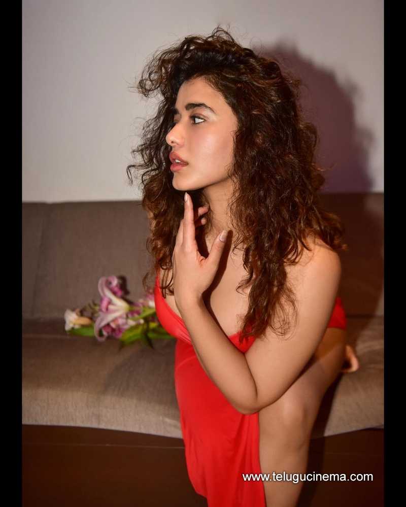 ketika stills 14022400000003