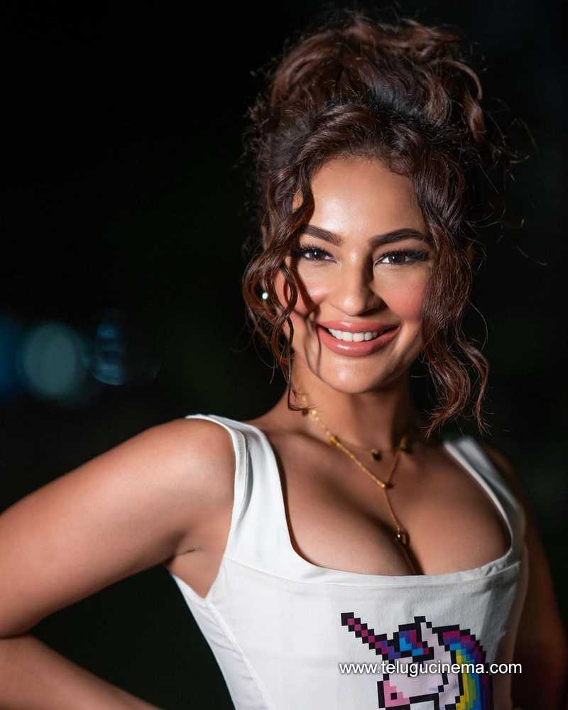 seerath stills 05022400000004