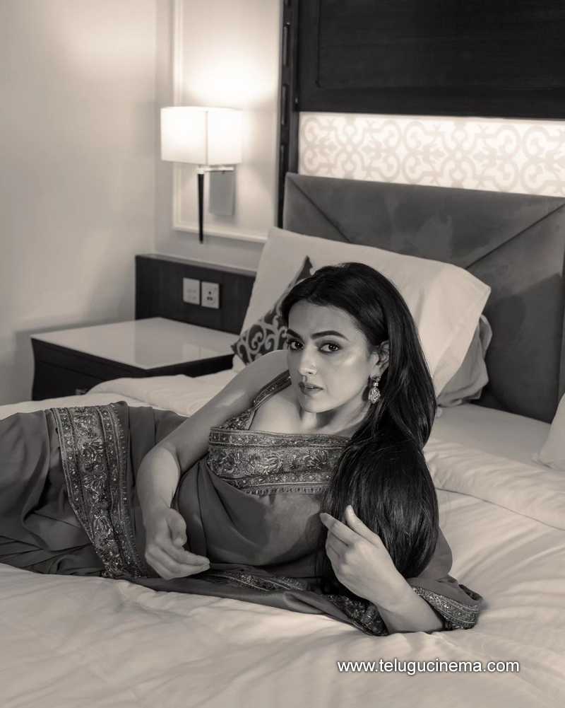 shraddha stills 15022400000007