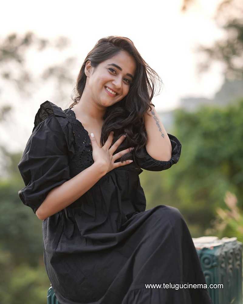 deepthi stills 29032400000006