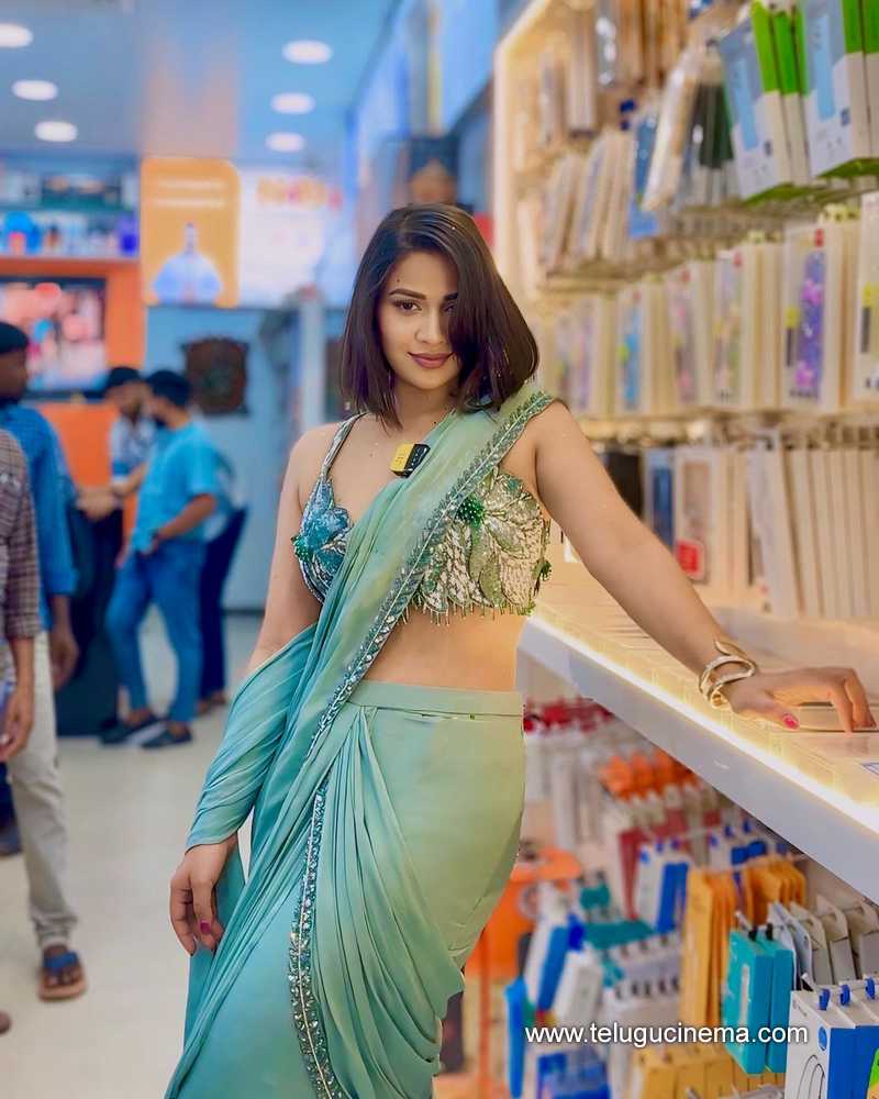 inaya stills 05032400000003