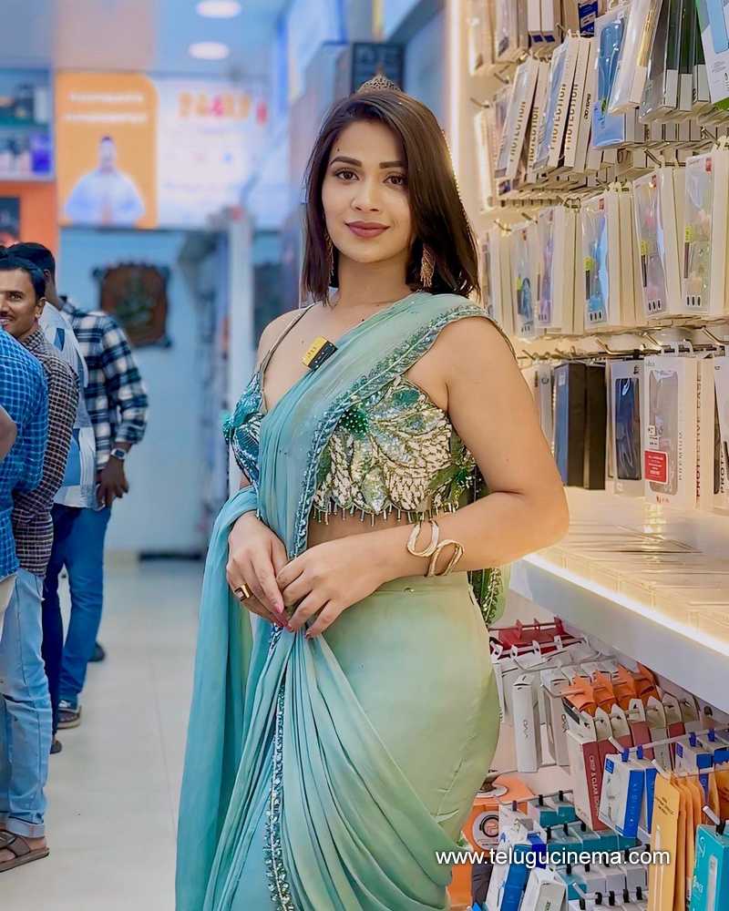 inaya stills 05032400000004