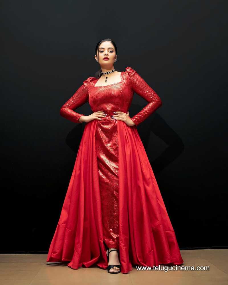 sreemukhii stills 12032400000002