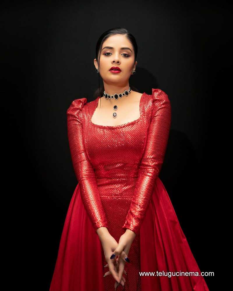 sreemukhii stills 12032400000004