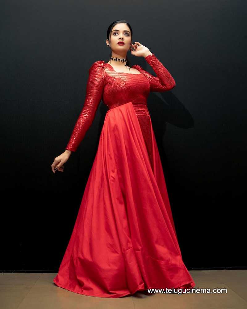 sreemukhii stills 12032400000006