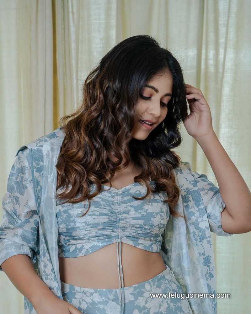 anjali stills 19424 04