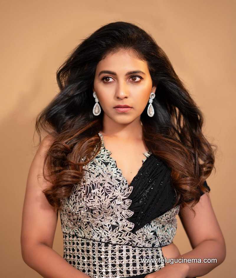 anjali stills 220424 02