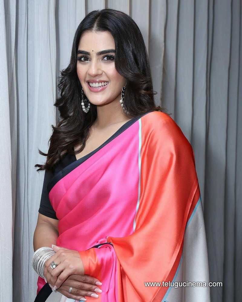 kavyathapar stills 020424 02