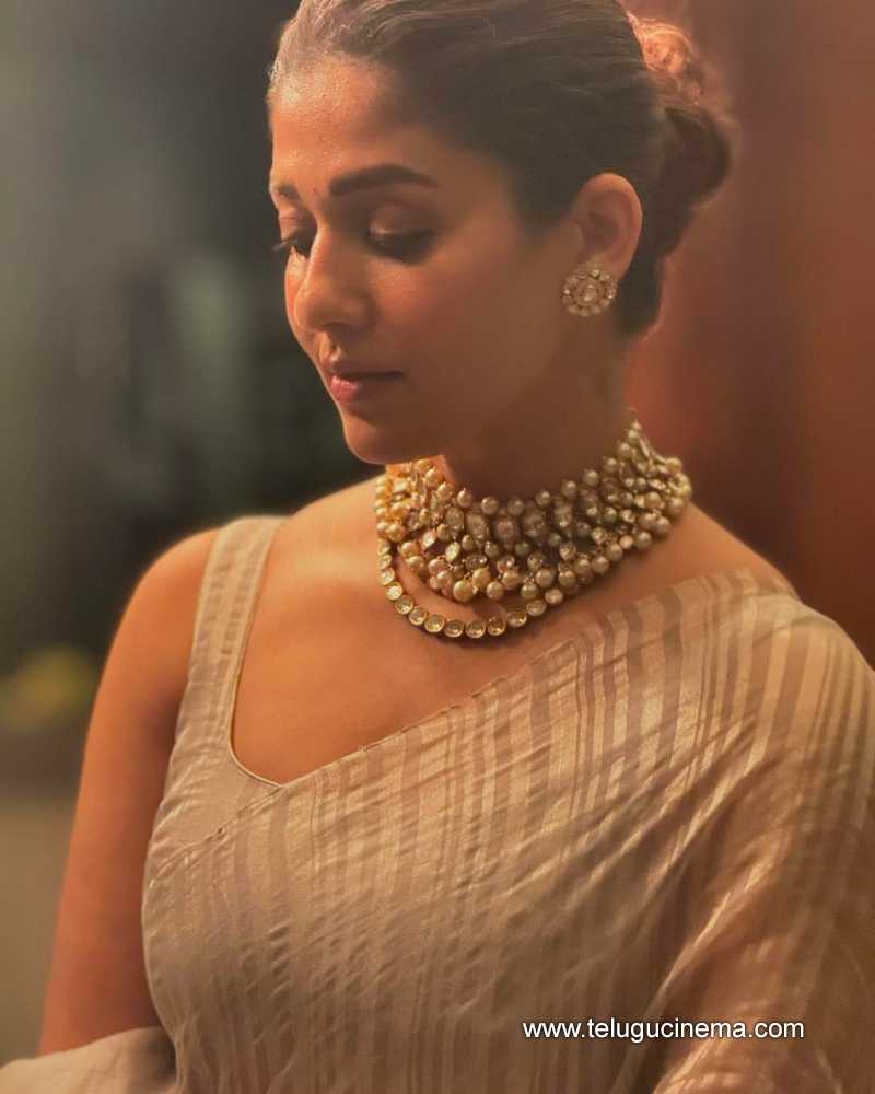 nayanatara stills 160424 03