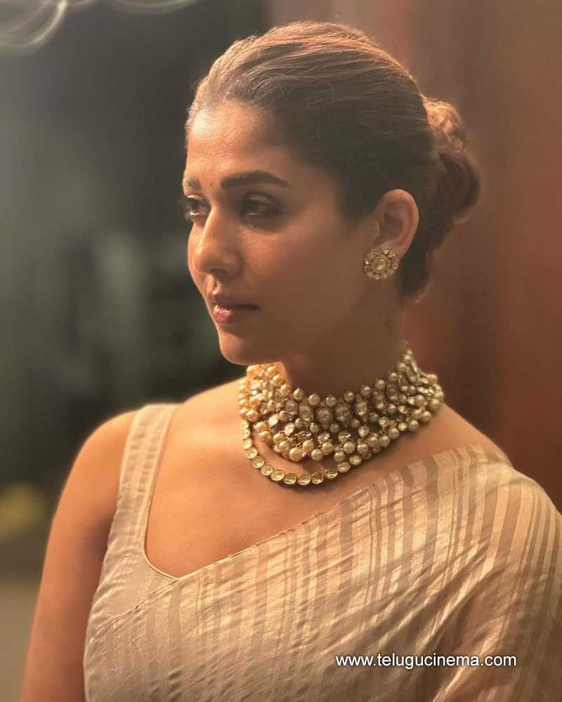 nayanatara stills 160424 04