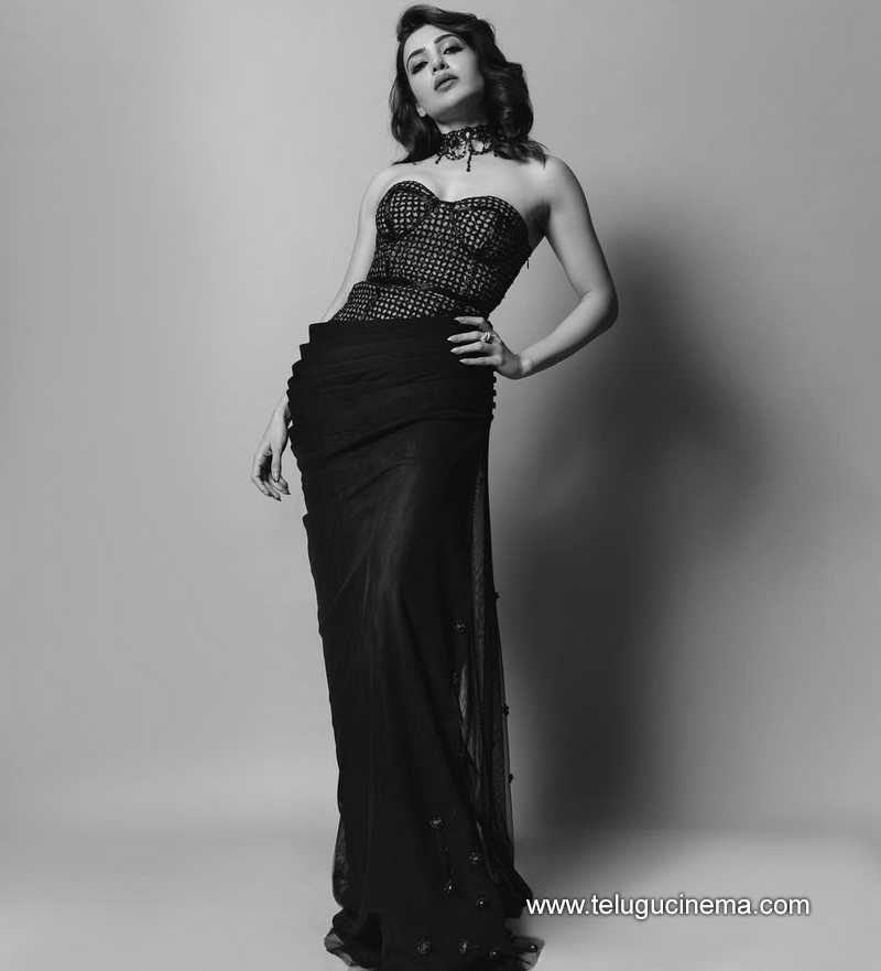 samantha stills 260424 02