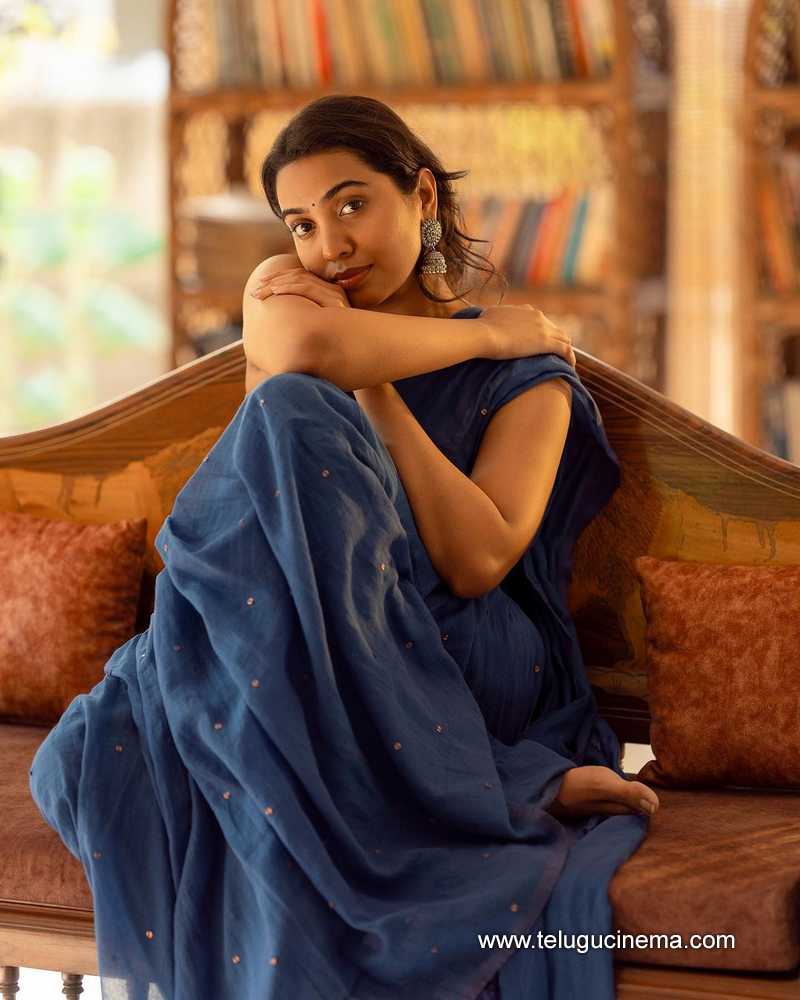 shivathmika stills 220424 05